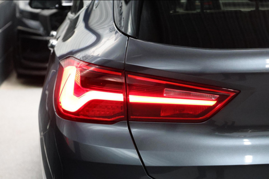 BMW X2 SDrive20i M Sport LED/SFEER/PANO/LEER+S.VERWARMING/KEYLESS/CAM/CRUISE/ECC/12 MND GARANTIE! BMW X2 SDrive20i M Sport LED/SFEER/PANO/LEER+S.VERWARMING/KEYLESS/CAM/CRUISE/ECC/12 MND GARANTIE!