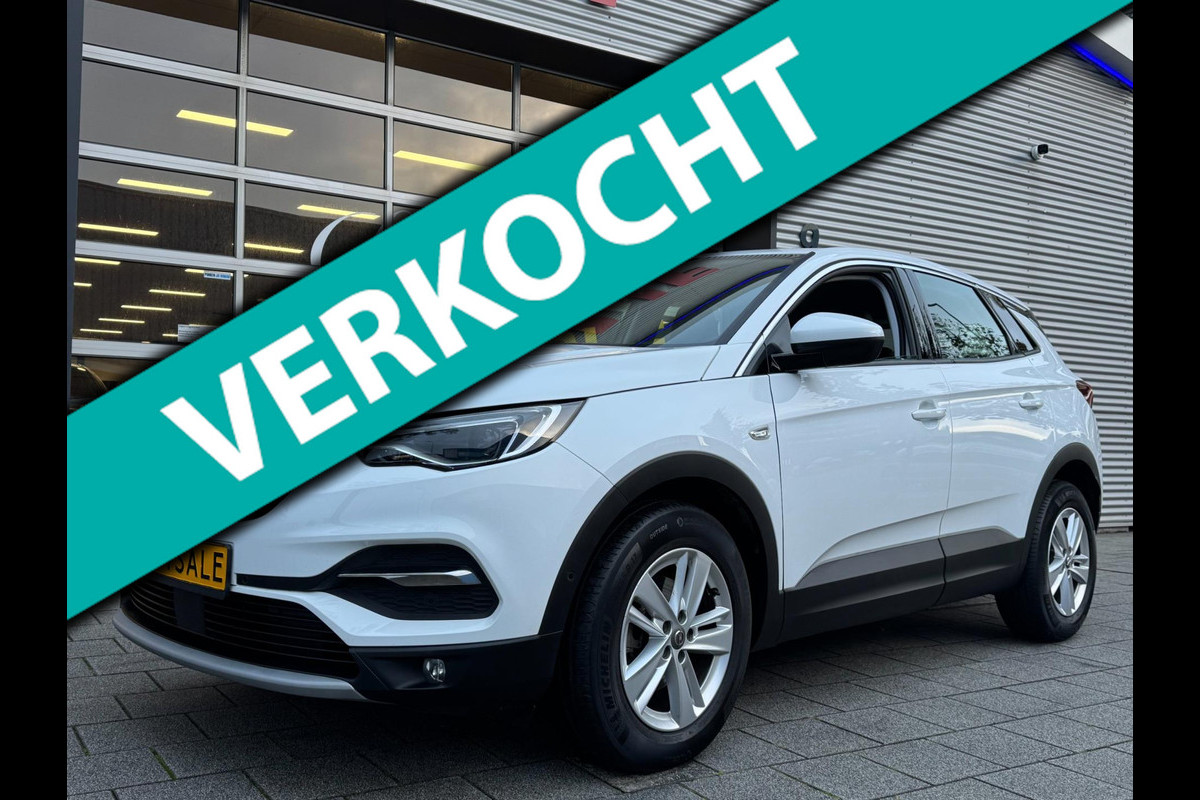 Opel Grandland X 1.2 Turbo Business Elegance - Navigatie I Airco I Sport velgen I Achteruitrij camera I PDC I Dealer onderhouden