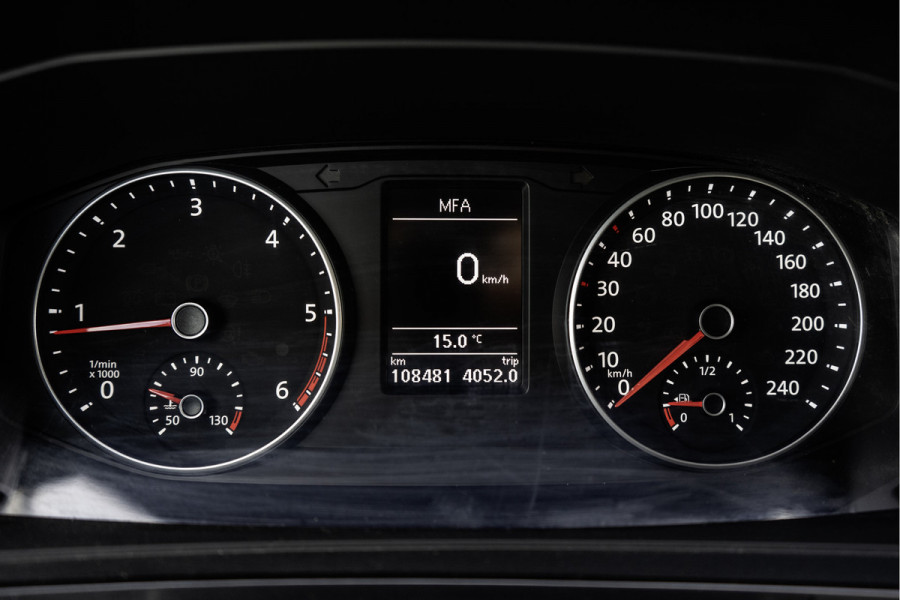 Volkswagen Transporter T6 2.0TDI 150PK | L2H1 | LED | Camera | CarPlay | Navigatie | Cruise | Airco | PDC | Euro 6