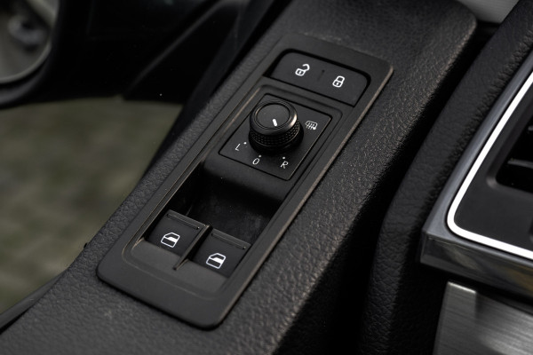 Volkswagen Transporter T6 2.0TDI 150PK | L2H1 | LED | Camera | CarPlay | Navigatie | Cruise | Airco | PDC | Euro 6