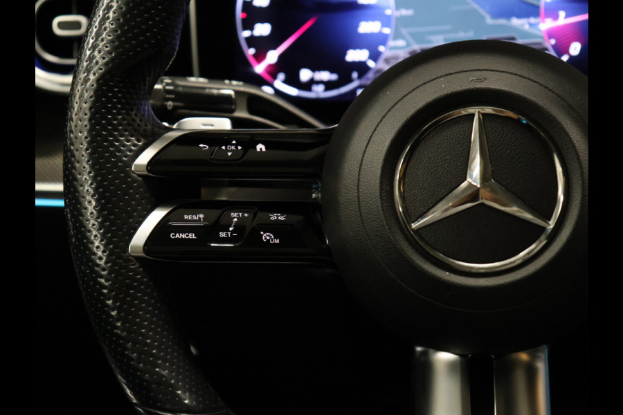 Mercedes-Benz C-Klasse 200 4MATIC AMG Line *WEEKAANBIEDING* [SCHUIFKANTELDAK, ADAPTIVE CRUISE CONTROL, BURMESTER, ELEKTRISCHE STOELEN, 360 CAMERA, SFEERLICHT, CARBON, URBAN GUARD+,  NIEUWSTAAT]