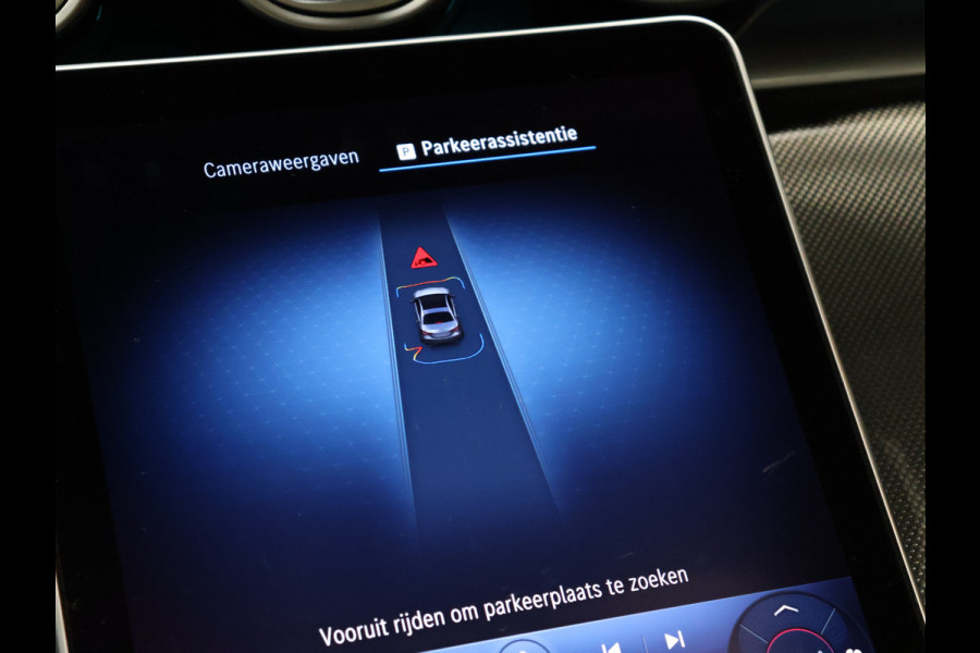 Mercedes-Benz C-Klasse 200 4MATIC AMG Line *WEEKAANBIEDING* [SCHUIFKANTELDAK, ADAPTIVE CRUISE CONTROL, BURMESTER, ELEKTRISCHE STOELEN, 360 CAMERA, SFEERLICHT, CARBON, URBAN GUARD+,  NIEUWSTAAT]