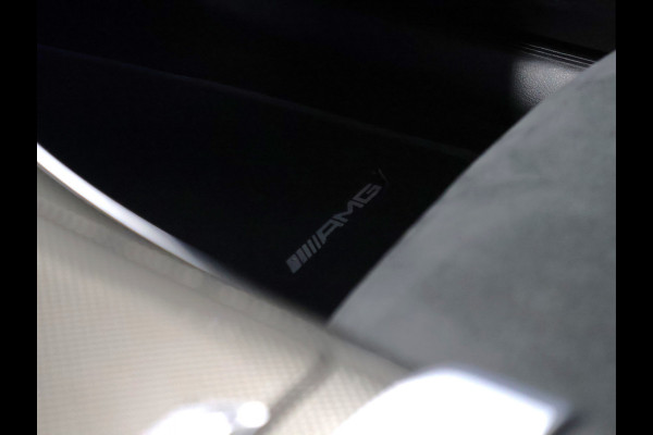 Mercedes-Benz C-Klasse 200 4MATIC AMG Line *WEEKAANBIEDING* [SCHUIFKANTELDAK, ADAPTIVE CRUISE CONTROL, BURMESTER, ELEKTRISCHE STOELEN, 360 CAMERA, SFEERLICHT, CARBON, URBAN GUARD+,  NIEUWSTAAT]