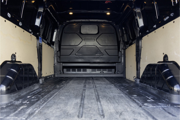 Ford Transit Custom 300 TDCI | L2H1 | 130PK | LED | Camera | CarPlay | Navigatie | Cruise | Airco | PDC | Euro 6 Ford Transit Custom 300 TDCI | L2H1 | 130PK | LED | Camera | CarPlay | Navigatie | Cruise | Airco | PDC | Euro 6