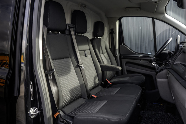 Ford Transit Custom 300 TDCI | L2H1 | 130PK | LED | Camera | CarPlay | Navigatie | Cruise | Airco | PDC | Euro 6 Ford Transit Custom 300 TDCI | L2H1 | 130PK | LED | Camera | CarPlay | Navigatie | Cruise | Airco | PDC | Euro 6