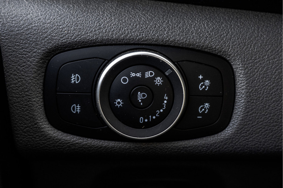 Ford Transit Custom 300 TDCI | L2H1 | 130PK | LED | Camera | CarPlay | Navigatie | Cruise | Airco | PDC | Euro 6 Ford Transit Custom 300 TDCI | L2H1 | 130PK | LED | Camera | CarPlay | Navigatie | Cruise | Airco | PDC | Euro 6