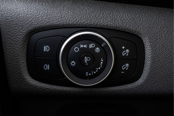 Ford Transit Custom 300 TDCI | L2H1 | 130PK | LED | Camera | CarPlay | Navigatie | Cruise | Airco | PDC | Euro 6 Ford Transit Custom 300 TDCI | L2H1 | 130PK | LED | Camera | CarPlay | Navigatie | Cruise | Airco | PDC | Euro 6