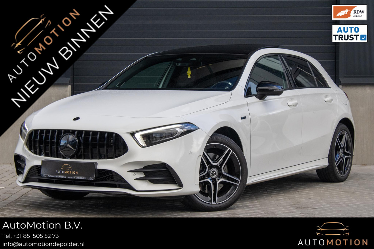 Mercedes-Benz A-Klasse 250 e AMG Line PANO Burmester Sfeerverlichting Parkeerassistent Mercedes-Benz A-Klasse 250 e AMG Line PANO Burmester Sfeerverlichting Parkeerassistent