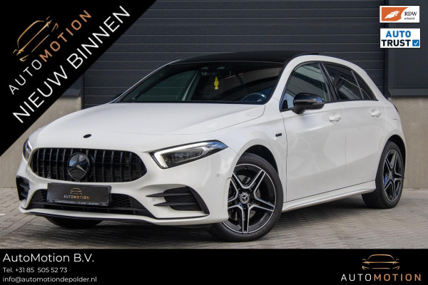Mercedes-Benz A-Klasse 250 e AMG Line PANO Burmester Sfeerverlichting Parkeerassistent Mercedes-Benz A-Klasse 250 e AMG Line PANO Burmester Sfeerverlichting Parkeerassistent