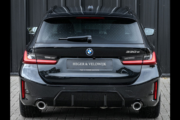 BMW 3 Serie Touring 330e | M-SPORT | GROTE ACCU | 19,5 kWh | CAMERA | SHADOW-LINE | FACELIFT | FULL-LED | STUUR- EN STOELVERWARMING | LED |