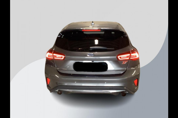 Ford Focus 2.3 EcoBoost ST-X | 280pk Automaat! | Winter Pack | AGR-stoelen | Camera | Bang&Olufsen | Head up Display