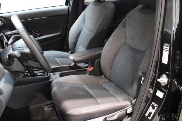 Toyota Yaris Cross 1.5 Hybrid 115 First Edition Camera|pdc|Carplay Nieuw staat Toyota Yaris Cross 1.5 Hybrid 115 First Edition Camera|pdc|Carplay Nieuw staat