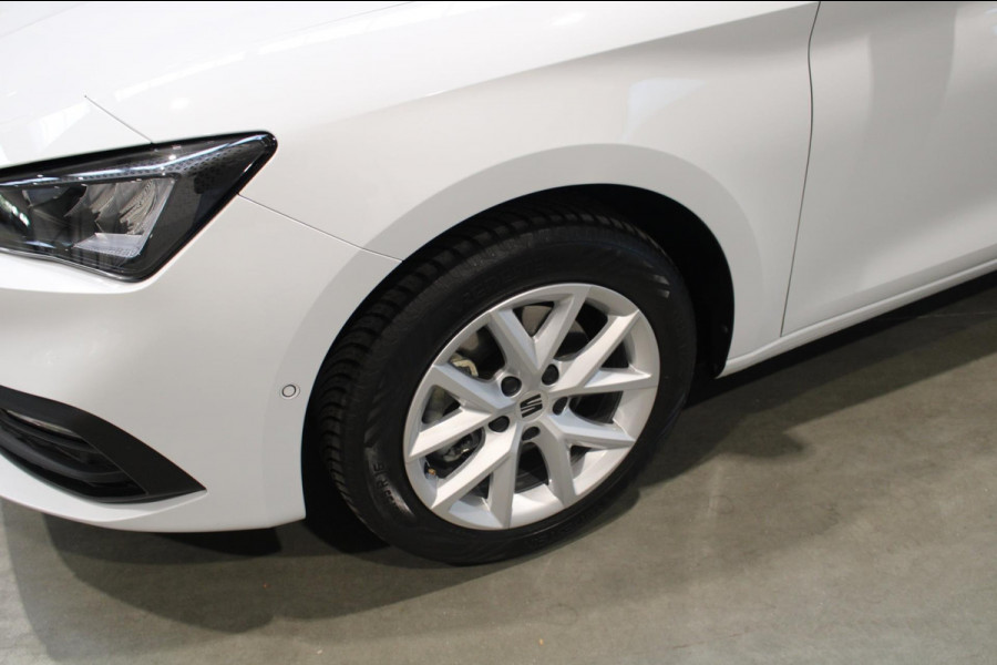 Seat Leon Sportstourer 1.0 eTSI Style Business Intense Camera|carplay|navigatie BTW auto Seat Leon Sportstourer 1.0 eTSI Style Business Intense Camera|carplay|navigatie BTW auto