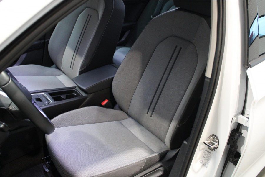 Seat Leon Sportstourer 1.0 eTSI Style Business Intense Camera|carplay|navigatie BTW auto Seat Leon Sportstourer 1.0 eTSI Style Business Intense Camera|carplay|navigatie BTW auto