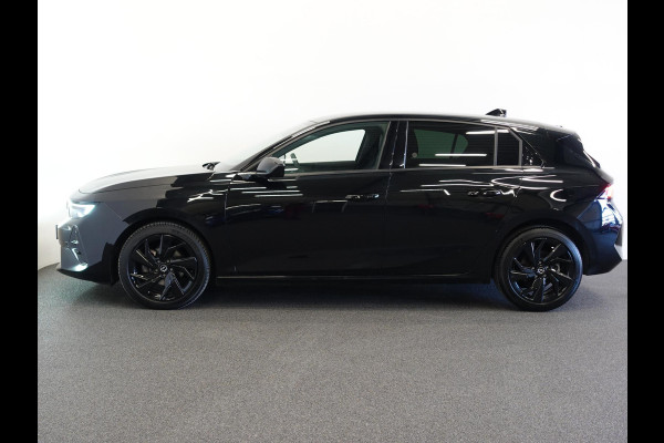 Opel Astra 1.2 GS Line Aut. Climate control Adaptive cruise control LED Stoel/Stuur Verwarming Camera Sfeer Verlichting Apple carplay/ Android auto Opel Astra 1.2 GS Line Aut. Climate control Adaptive cruise control LED Stoel/Stuur Verwarming Camera Sfeer Verlichting Apple carplay/ Android auto