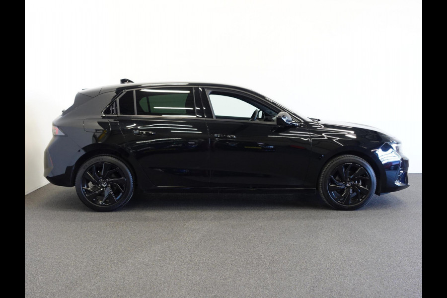 Opel Astra 1.2 GS Line Aut. Climate control Adaptive cruise control LED Stoel/Stuur Verwarming Camera Sfeer Verlichting Apple carplay/ Android auto Opel Astra 1.2 GS Line Aut. Climate control Adaptive cruise control LED Stoel/Stuur Verwarming Camera Sfeer Verlichting Apple carplay/ Android auto