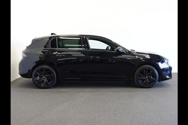 Opel Astra 1.2 GS Line Aut. Climate control Adaptive cruise control LED Stoel/Stuur Verwarming Camera Sfeer Verlichting Apple carplay/ Android auto Opel Astra 1.2 GS Line Aut. Climate control Adaptive cruise control LED Stoel/Stuur Verwarming Camera Sfeer Verlichting Apple carplay/ Android auto