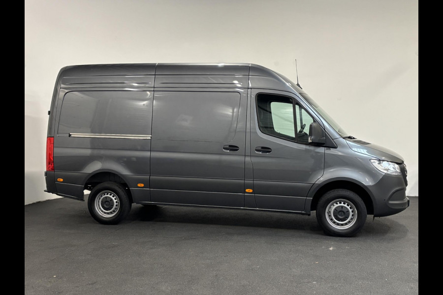 Mercedes-Benz Sprinter 315 L2H2 Automaat Airco Cruise Navigatie Trekhaak Mercedes-Benz Sprinter 315 L2H2 Automaat Airco Cruise Navigatie Trekhaak