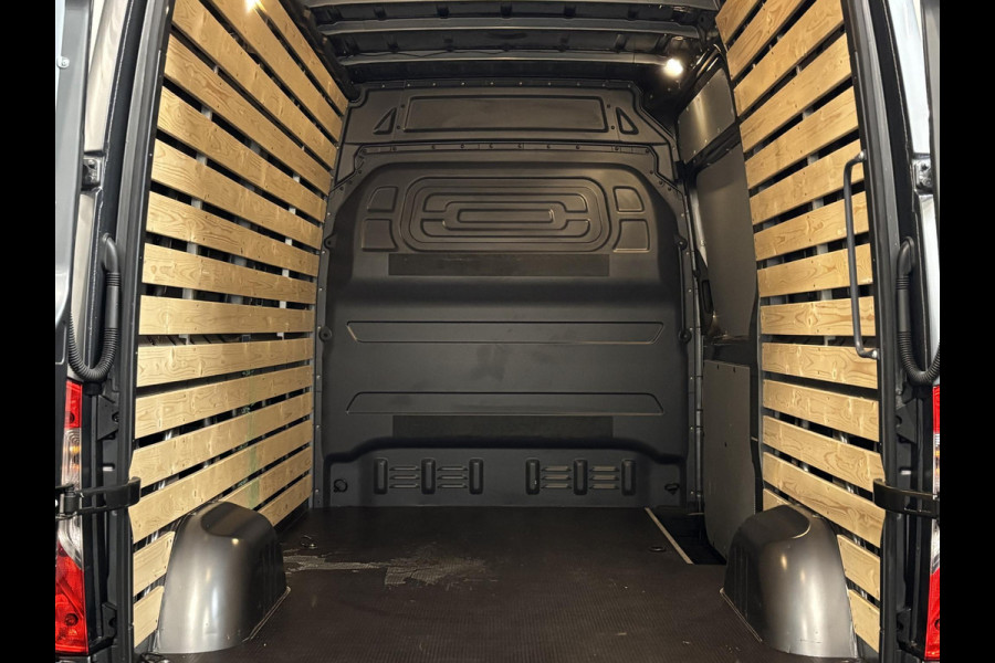 Mercedes-Benz Sprinter 315 L2H2 Automaat Airco Cruise Navigatie Trekhaak Mercedes-Benz Sprinter 315 L2H2 Automaat Airco Cruise Navigatie Trekhaak