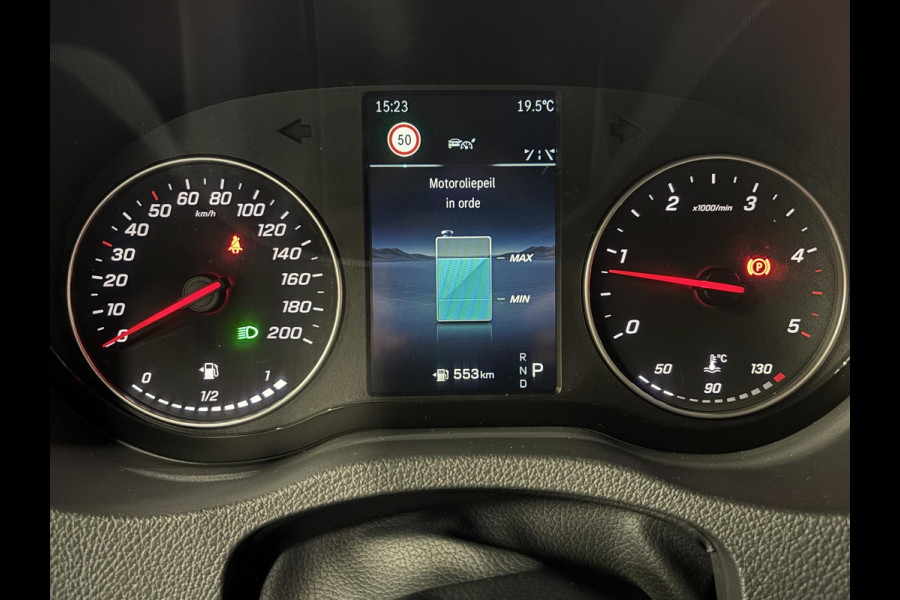 Mercedes-Benz Sprinter 315 L2H2 Automaat Airco Cruise Navigatie Trekhaak Mercedes-Benz Sprinter 315 L2H2 Automaat Airco Cruise Navigatie Trekhaak