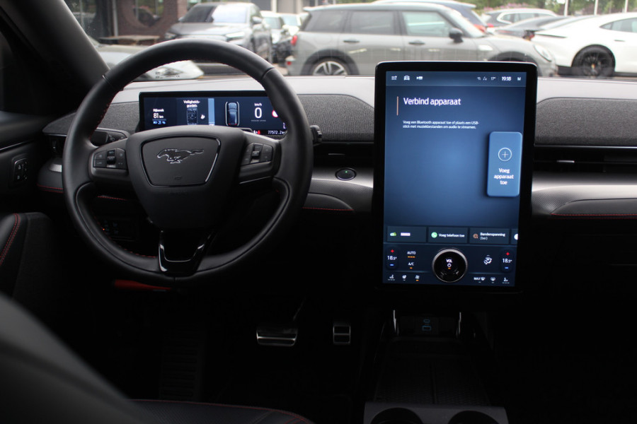 Ford Mustang Mach-E Extended AWD 98 kWh / Panoramadak / Camera / Leder / 19'' / B&O / Keyless / DAB / Dodehoek / ACC / Navigatie / Sfeerverlichting / Stoelverwarming Ford Mustang Mach-E Extended AWD 98 kWh / Panoramadak / Camera / Leder / 19'' / B&O / Keyless / DAB / Dodehoek / ACC / Navigatie / Sfeerverlichting / Stoelverwarming
