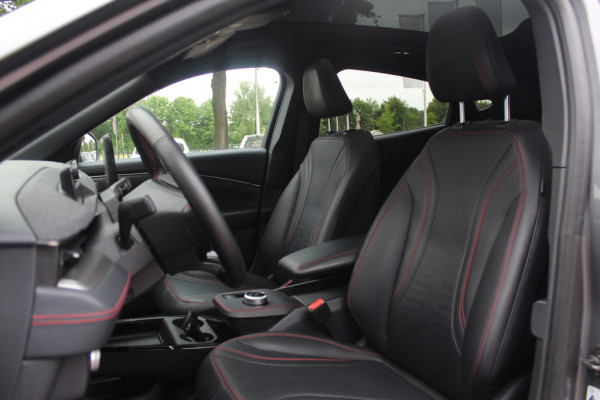 Ford Mustang Mach-E Extended AWD 98 kWh / Panoramadak / Camera / Leder / 19'' / B&O / Keyless / DAB / Dodehoek / ACC / Navigatie / Sfeerverlichting / Stoelverwarming Ford Mustang Mach-E Extended AWD 98 kWh / Panoramadak / Camera / Leder / 19'' / B&O / Keyless / DAB / Dodehoek / ACC / Navigatie / Sfeerverlichting / Stoelverwarming