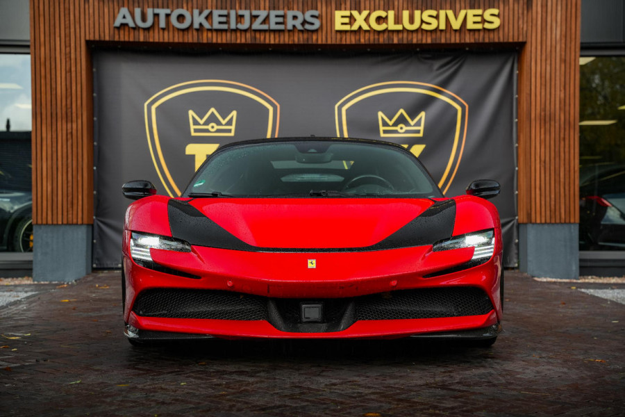 Ferrari SF90 Stradale 4.0 V8 Assetto Fiorano Fiorano Pack Carbon Fibre Daytona Racing Seats Ferrari SF90 Stradale 4.0 V8 Assetto Fiorano Fiorano Pack Carbon Fibre Daytona Racing Seats