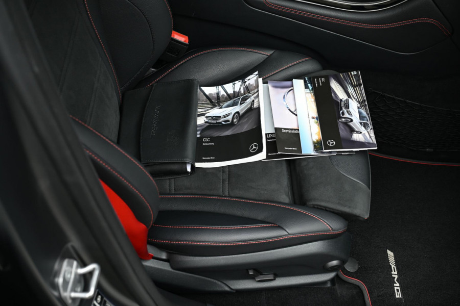 Mercedes-Benz GLC AMG 43 4MATIC Designo ACC Pano Burmester Trekhaak Mercedes-Benz GLC AMG 43 4MATIC Designo ACC Pano Burmester Trekhaak