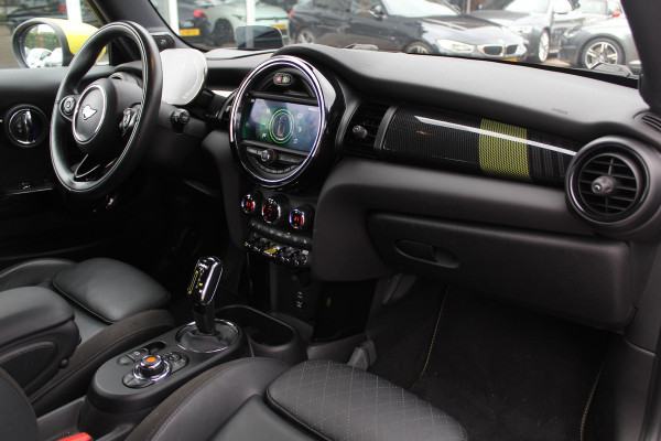 MINI Mini Electric Charged 33 kWh / SoH 95.8% / Camera / Head-up / Leder / Harman Kardon / Keyless / 17'' / CarPlay / Stoelverwarming / Matrix LED / DAB / Cruise Control