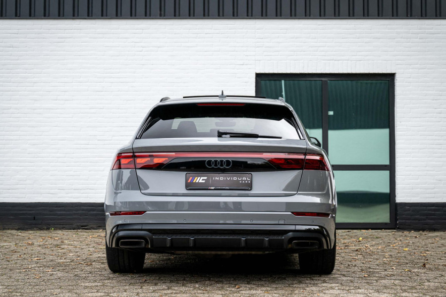 Audi Q8 60 TFSI e quattro S Competition Nightvision Nardo Audi Q8 60 TFSI e quattro S Competition Nightvision Nardo