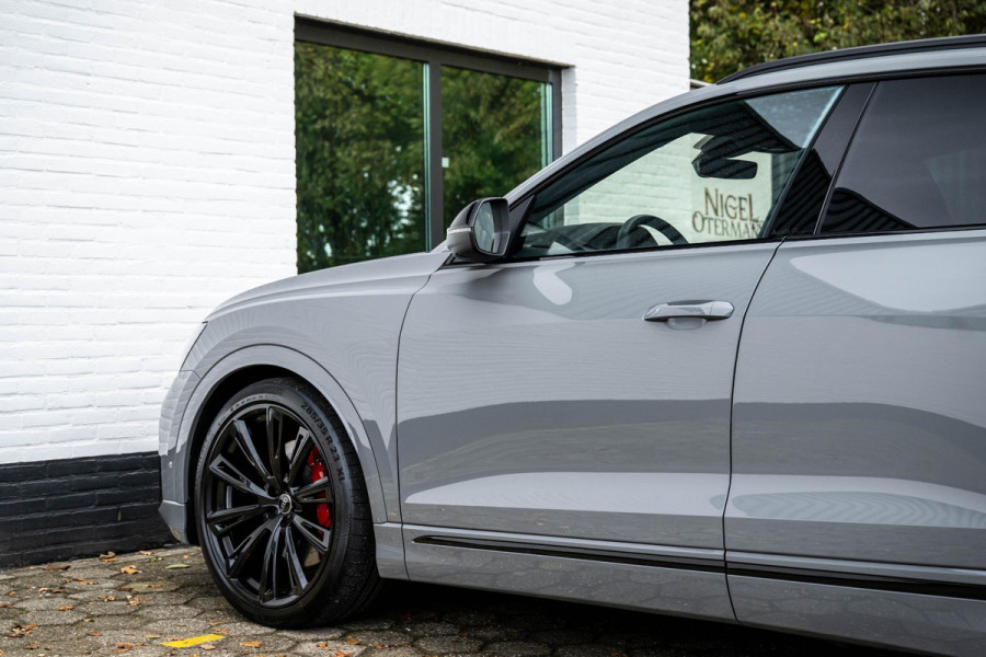 Audi Q8 60 TFSI e quattro S Competition Nightvision Nardo Audi Q8 60 TFSI e quattro S Competition Nightvision Nardo