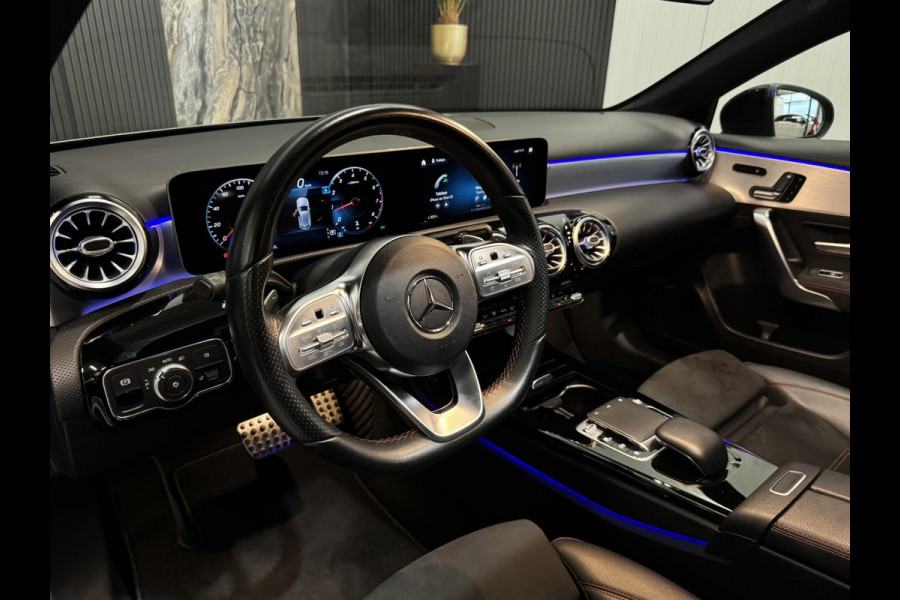 Mercedes-Benz A-Klasse 250e AMG Launch Edit |PANO|MEMORY|SFEER|CAMERA|BLIND SPOT Mercedes-Benz A-Klasse 250e AMG Launch Edit |PANO|MEMORY|SFEER|CAMERA|BLIND SPOT