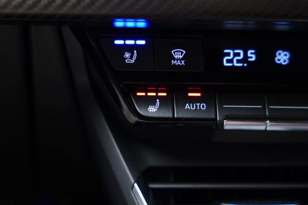 Audi e-tron GT RS 93 kWh |Full Carbon|Luchtvering|Vossen|Nightvision|HUD|B&O|Massage| Audi e-tron GT RS 93 kWh |Full Carbon|Luchtvering|Vossen|Nightvision|HUD|B&O|Massage|