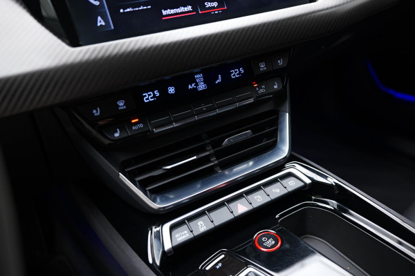 Audi e-tron GT RS 93 kWh |Full Carbon|Luchtvering|Vossen|Nightvision|HUD|B&O|Massage| Audi e-tron GT RS 93 kWh |Full Carbon|Luchtvering|Vossen|Nightvision|HUD|B&O|Massage|