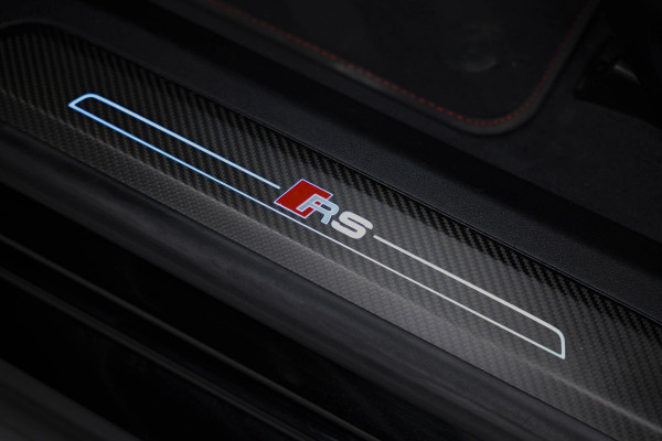 Audi e-tron GT RS 93 kWh |Full Carbon|Luchtvering|Vossen|Nightvision|HUD|B&O|Massage| Audi e-tron GT RS 93 kWh |Full Carbon|Luchtvering|Vossen|Nightvision|HUD|B&O|Massage|