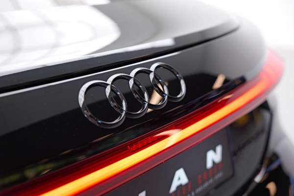 Audi e-tron GT RS 93 kWh |Full Carbon|Luchtvering|Vossen|Nightvision|HUD|B&O|Massage| Audi e-tron GT RS 93 kWh |Full Carbon|Luchtvering|Vossen|Nightvision|HUD|B&O|Massage|