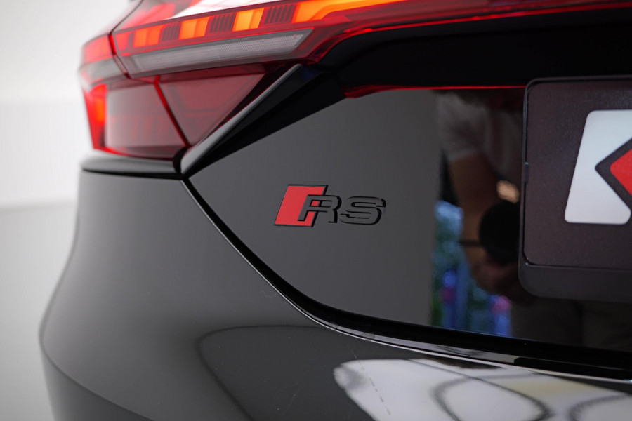 Audi e-tron GT RS 93 kWh |Full Carbon|Luchtvering|Vossen|Nightvision|HUD|B&O|Massage| Audi e-tron GT RS 93 kWh |Full Carbon|Luchtvering|Vossen|Nightvision|HUD|B&O|Massage|