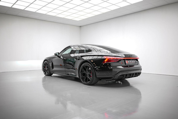 Audi e-tron GT RS 93 kWh |Full Carbon|Luchtvering|Vossen|Nightvision|HUD|B&O|Massage| Audi e-tron GT RS 93 kWh |Full Carbon|Luchtvering|Vossen|Nightvision|HUD|B&O|Massage|