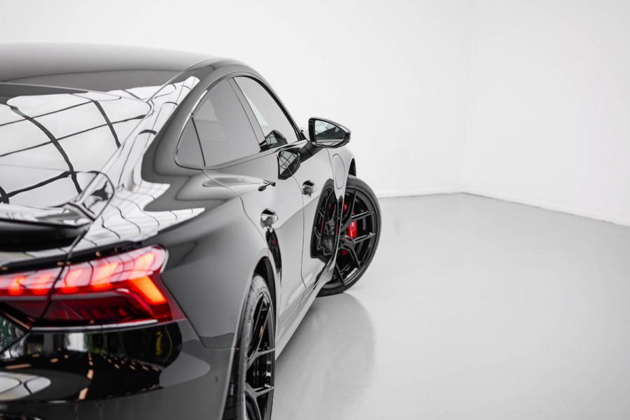 Audi e-tron GT RS 93 kWh |Full Carbon|Luchtvering|Vossen|Nightvision|HUD|B&O|Massage| Audi e-tron GT RS 93 kWh |Full Carbon|Luchtvering|Vossen|Nightvision|HUD|B&O|Massage|
