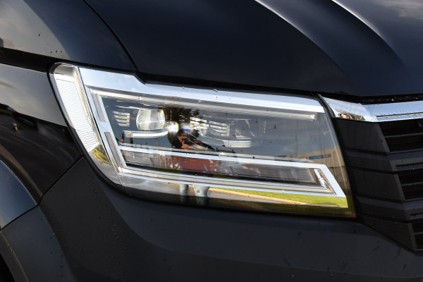 Volkswagen Crafter 35 2.0 TDI L3H2 Black Edition Camera, Carplay, Stoelverwarming, LED, Trekhaak, Sensoren, multimedia, Automaat, Uniek! Volkswagen Crafter 35 2.0 TDI L3H2 Black Edition Camera, Carplay, Stoelverwarming, LED, Trekhaak, Sensoren, multimedia, Automaat, Uniek!
