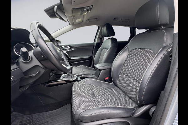 Kia Ceed Sportswagon 1.5 T-GDi 160 pk DynamicLine, achteruitrijcamera, 1/2 lederen sportinterieur , 16 inch, vele opties