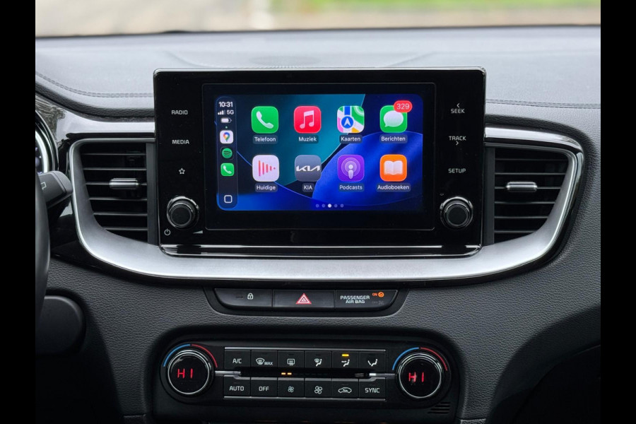 Kia Ceed Sportswagon 1.5 T-GDi 160 pk DynamicLine, achteruitrijcamera, 1/2 lederen sportinterieur , 16 inch, vele opties