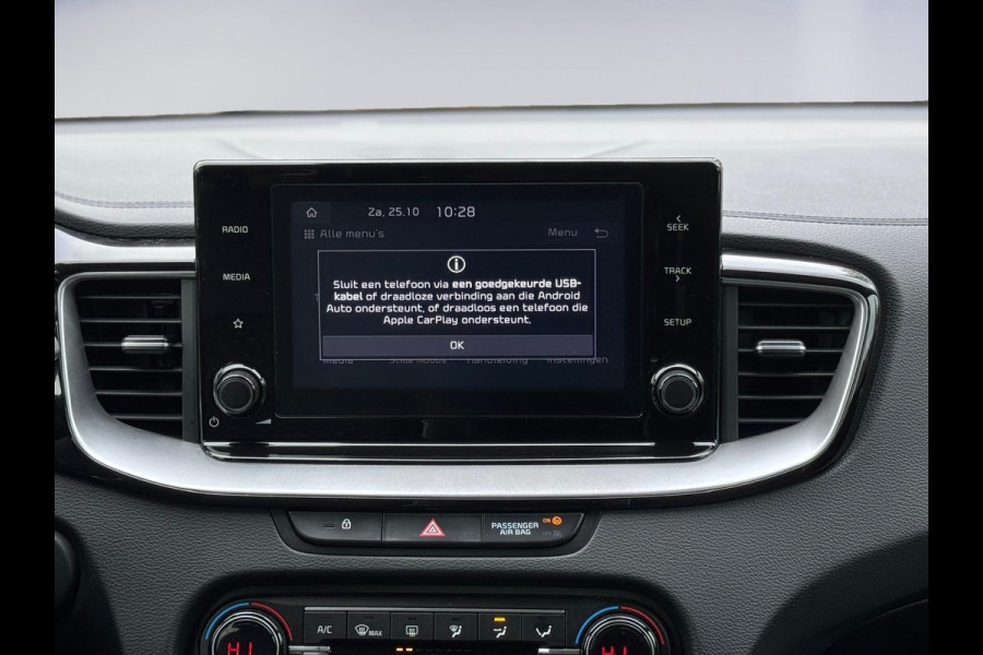 Kia Ceed Sportswagon 1.5 T-GDi 160 pk DynamicLine, achteruitrijcamera, 1/2 lederen sportinterieur , 16 inch, vele opties