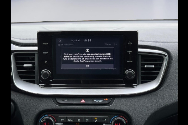 Kia Ceed Sportswagon 1.5 T-GDi 160 pk DynamicLine, achteruitrijcamera, 1/2 lederen sportinterieur , 16 inch, vele opties