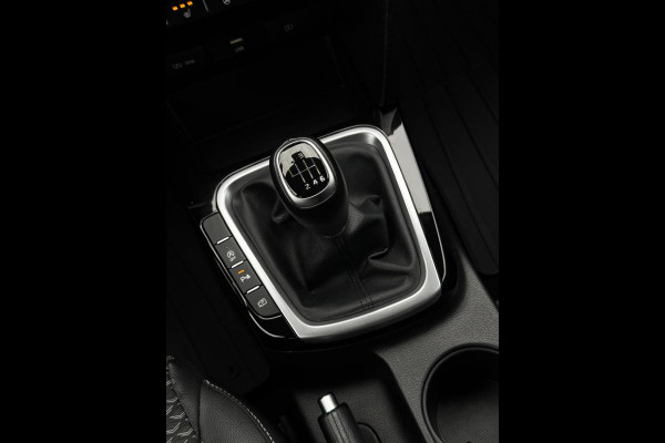 Kia Ceed Sportswagon 1.5 T-GDi 160 pk DynamicLine, achteruitrijcamera, 1/2 lederen sportinterieur , 16 inch, vele opties