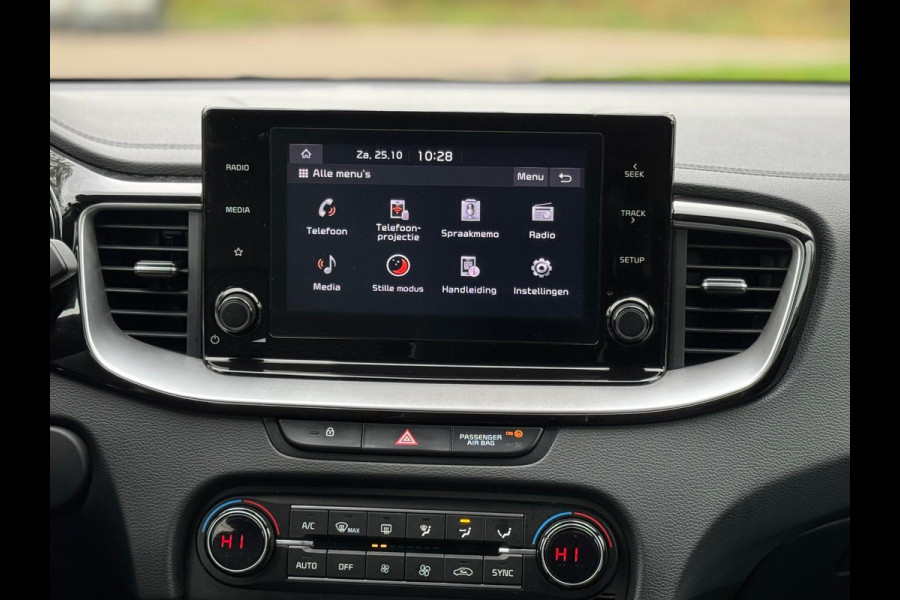 Kia Ceed Sportswagon 1.5 T-GDi 160 pk DynamicLine, achteruitrijcamera, 1/2 lederen sportinterieur , 16 inch, vele opties