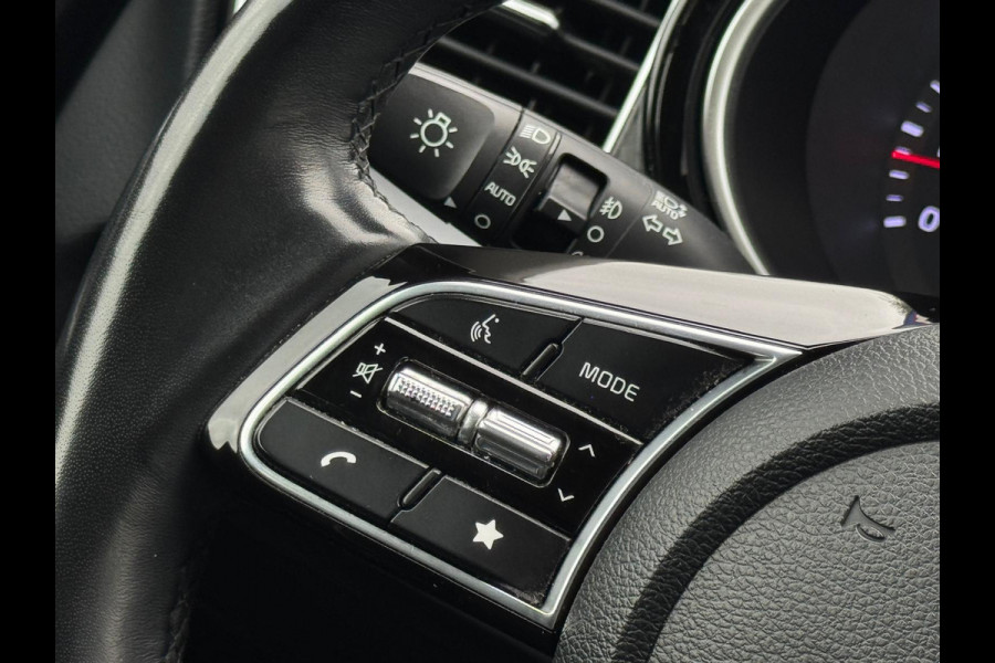 Kia Ceed Sportswagon 1.5 T-GDi 160 pk DynamicLine, achteruitrijcamera, 1/2 lederen sportinterieur , 16 inch, vele opties