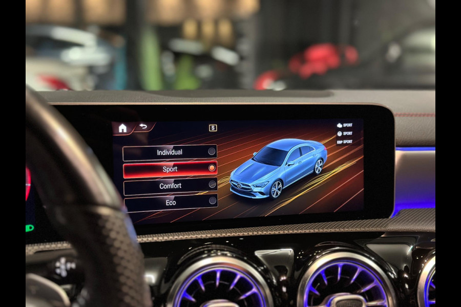 Mercedes-Benz CLA-Klasse 200 AMG|PANO|SFEER|MEMORY|BOMVOL!