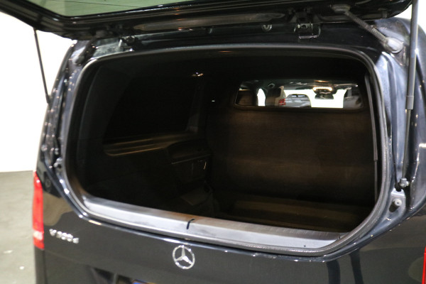 Mercedes-Benz V-Klasse 300d Extra XL DC Avantgarde Edition AMG Burmester Mercedes-Benz V-Klasse 300d Extra XL DC Avantgarde Edition AMG Burmester