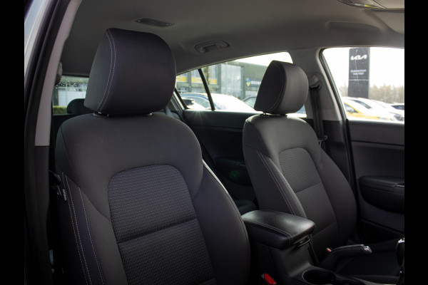 Kia Sportage 1.6 GDI DynamicLine NL auto | Kia dealer onderhouden | Navigatie | Achteruitrijcamera | Trekhaak | Kia Sportage 1.6 GDI DynamicLine NL auto | Kia dealer onderhouden | Navigatie | Achteruitrijcamera | Trekhaak |